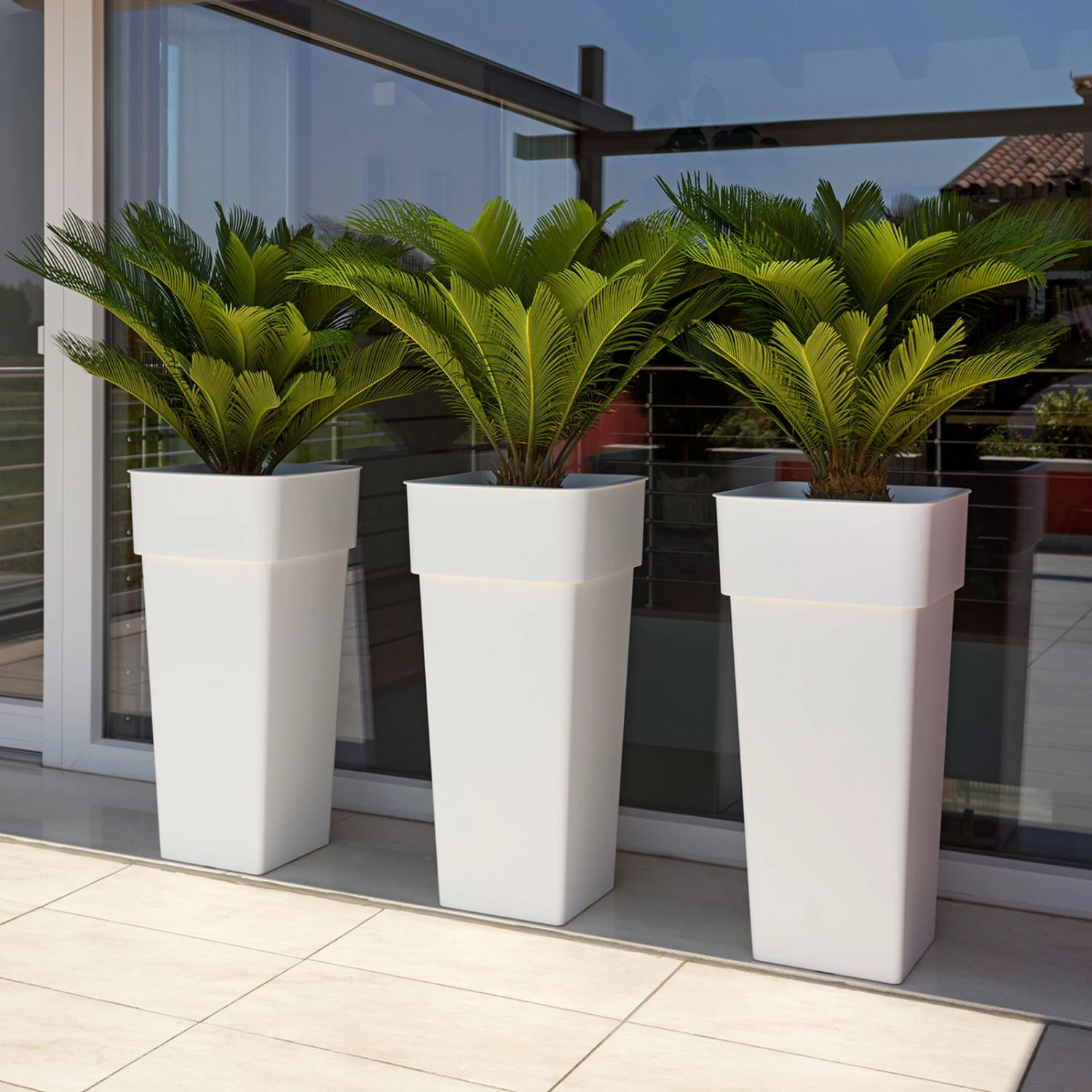 Euro 3 Plast Pflanzkübel "Duo Quadro" mit Pflanzeinsatz Euro 3 Plast Pflanzkübel "Duo Quadro" Mit Pflanzeinsatz -Kölle 3210103337 Pflanzkuebel Duo Quadro mit Pflanzeinsatz weiss 37cm Erdvol 69Ltr 34215